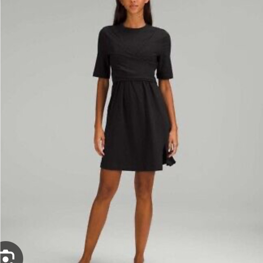 Lululemon Cotton Tie Front T-Shirt Dress. Black. Sz. 6.  NWOT.